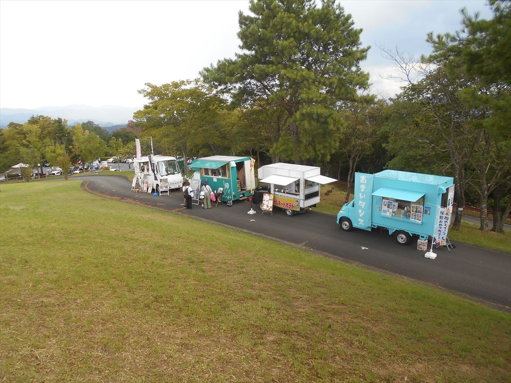 kitchencar2023.jpg