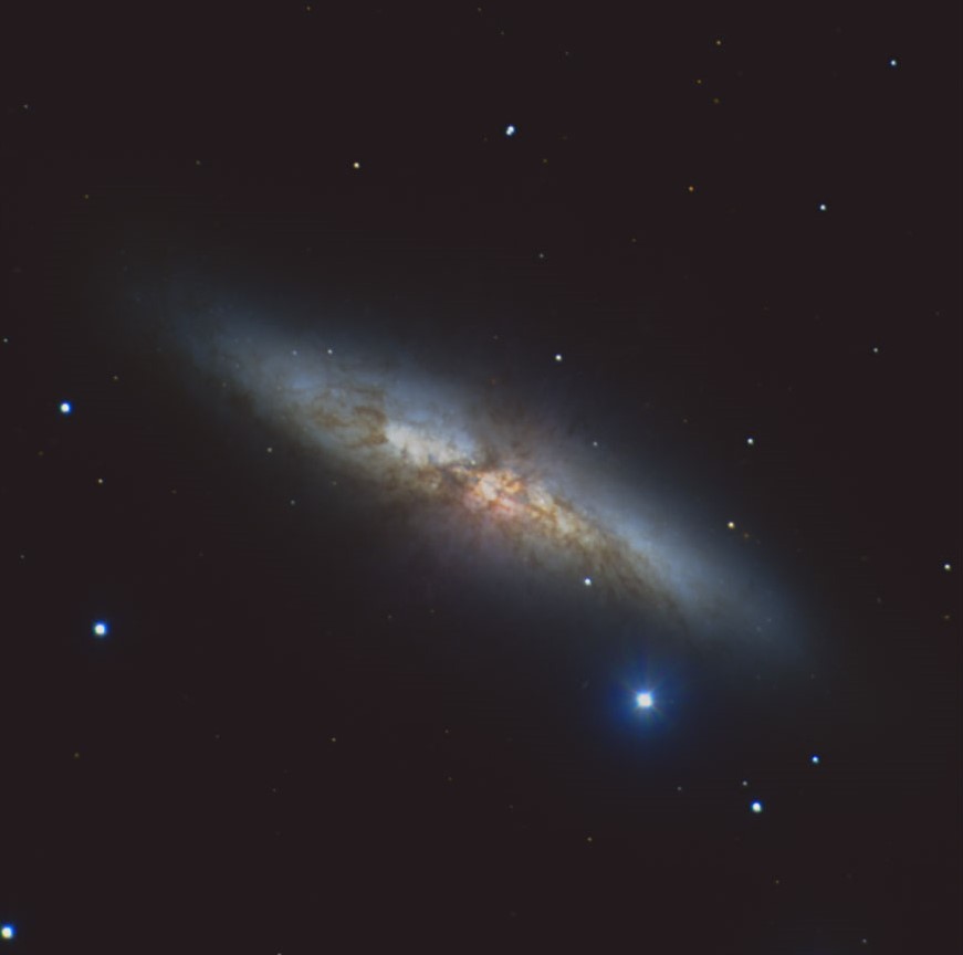 m82_l.jpg